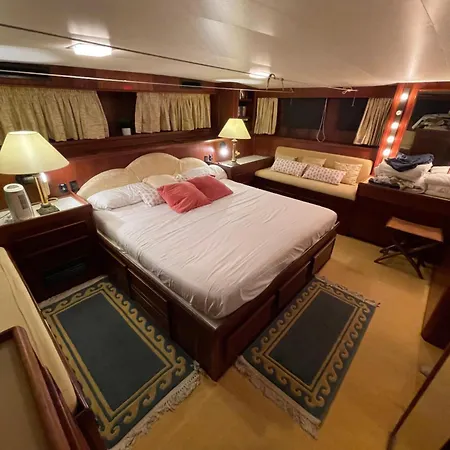Yacht Our Alissa